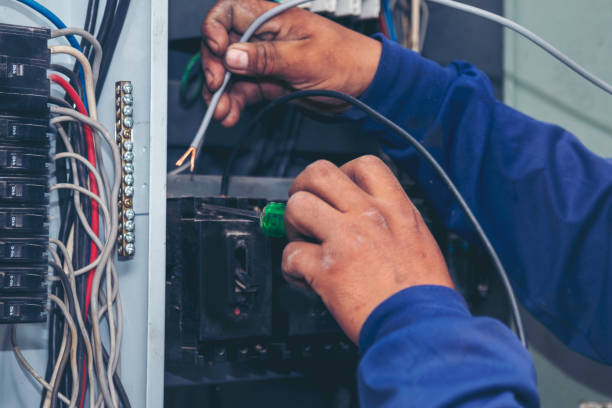 Best Affordable Emergency Electrician  in Aurora, MO